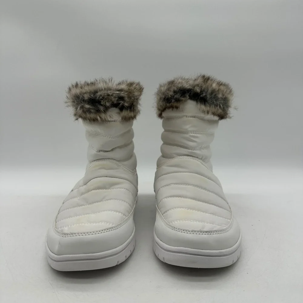 Ryka Womens 8.5M Suzy White Quilted Puffer Faux Fur Trim Winter Ankle Snow Boots